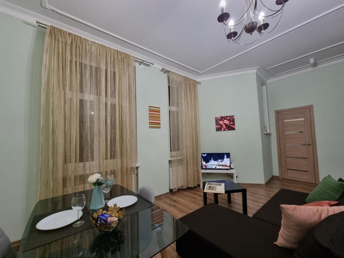 Art Deco One-Bedroom Suite In Library House With Free 5G Wifi Riga Exterior foto