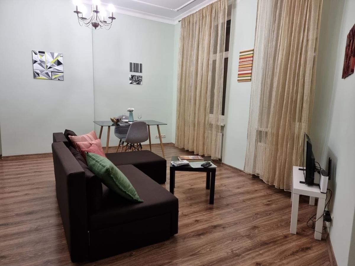 Art Deco One-Bedroom Suite In Library House With Free 5G Wifi Riga Exterior foto